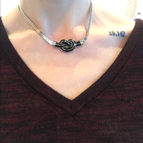 3/$12 vintage silver tone necklace - Picture 3 of 3
